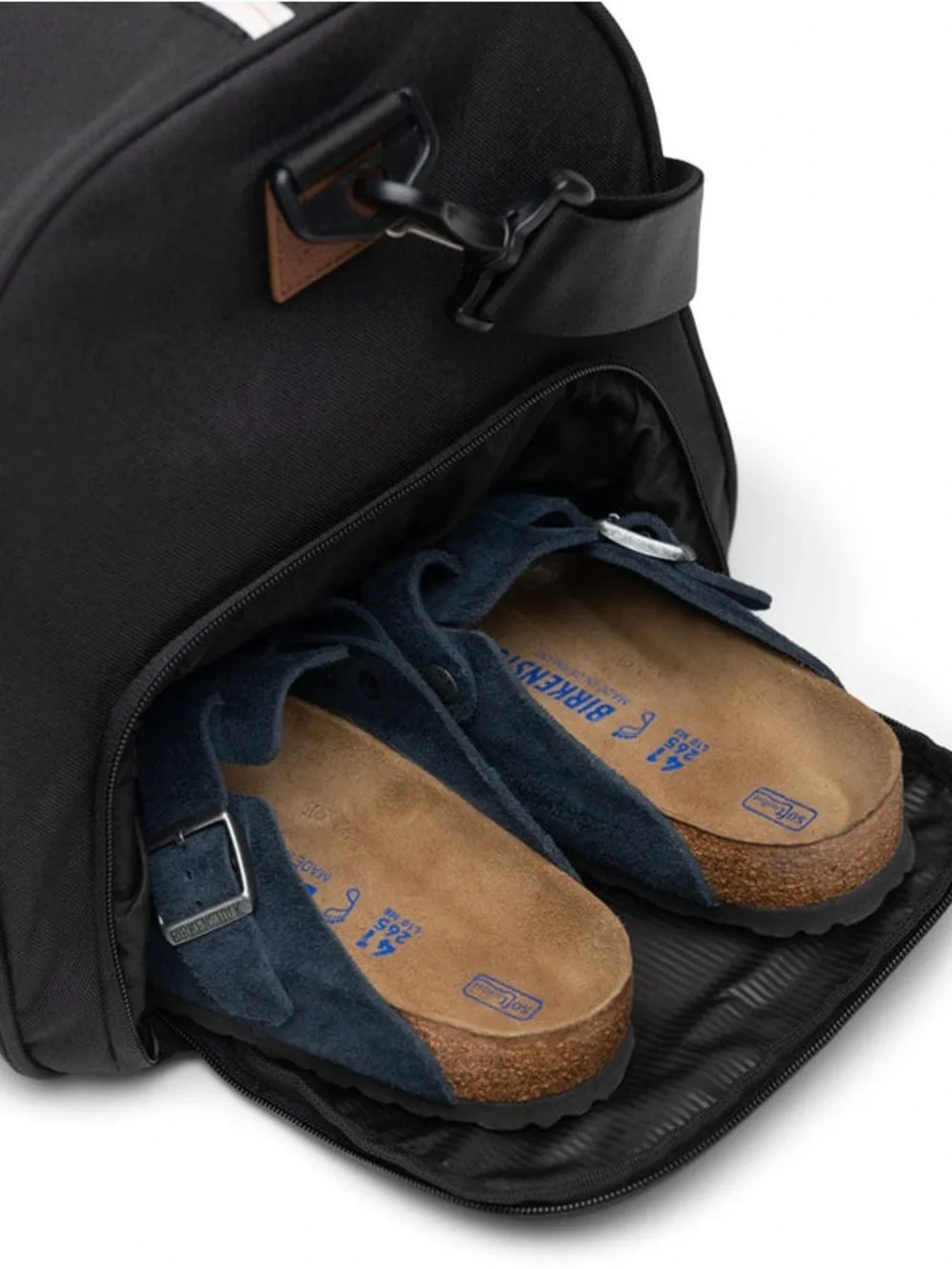 New NWT HERSCHEL Novel Duffle Duffel Weekender 20.5 inch Mens Womens Kids UNISEX